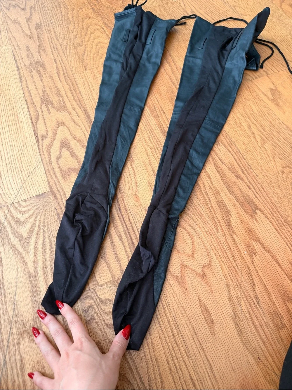 Black Lace-Up Thigh-High Stockings faux Leather